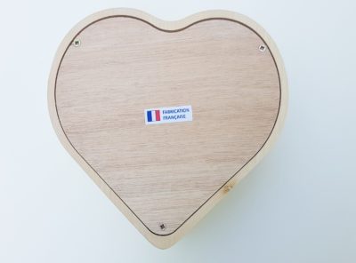 Urne coeur bois verni blanc empreinte